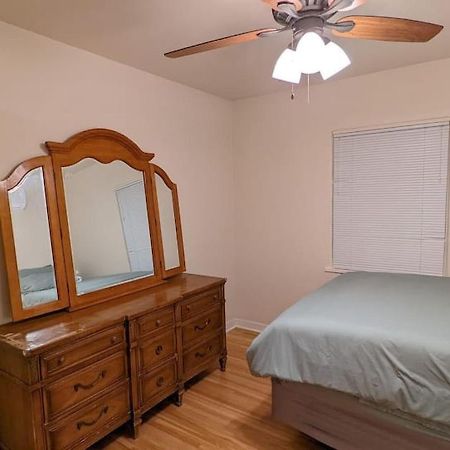 Amazing 2Br Home - Steps To Unm North Campus Albuquerque Exterior photo